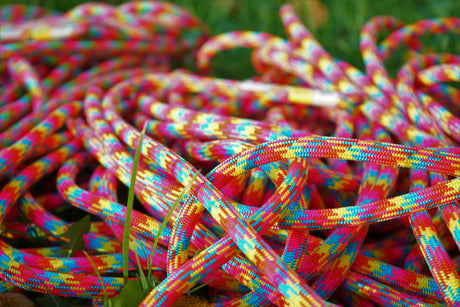 Neonová lana: Když funkčnost potká výrazný design